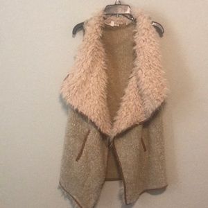 Fur vest